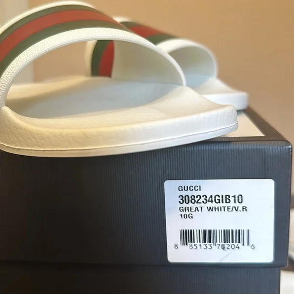 Gucci Logo Slide - Picture 6 of 7